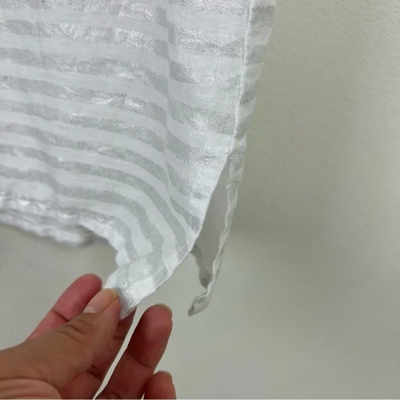 St. Tropez West 100% Linen Women's white and silver metallic linen v-neck tank - Picture 8 of 8